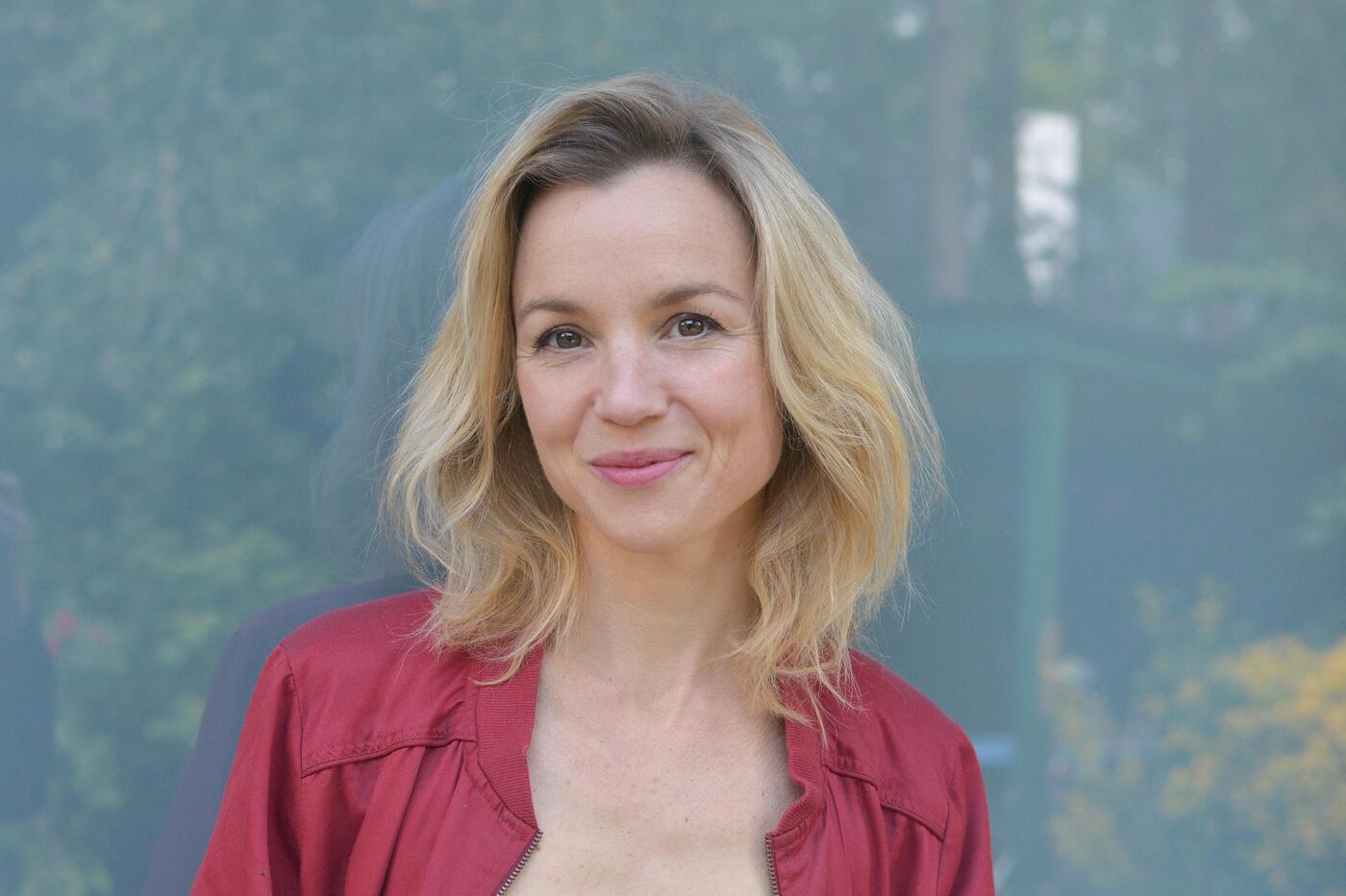 stephanie van vyve photo profil.jpg