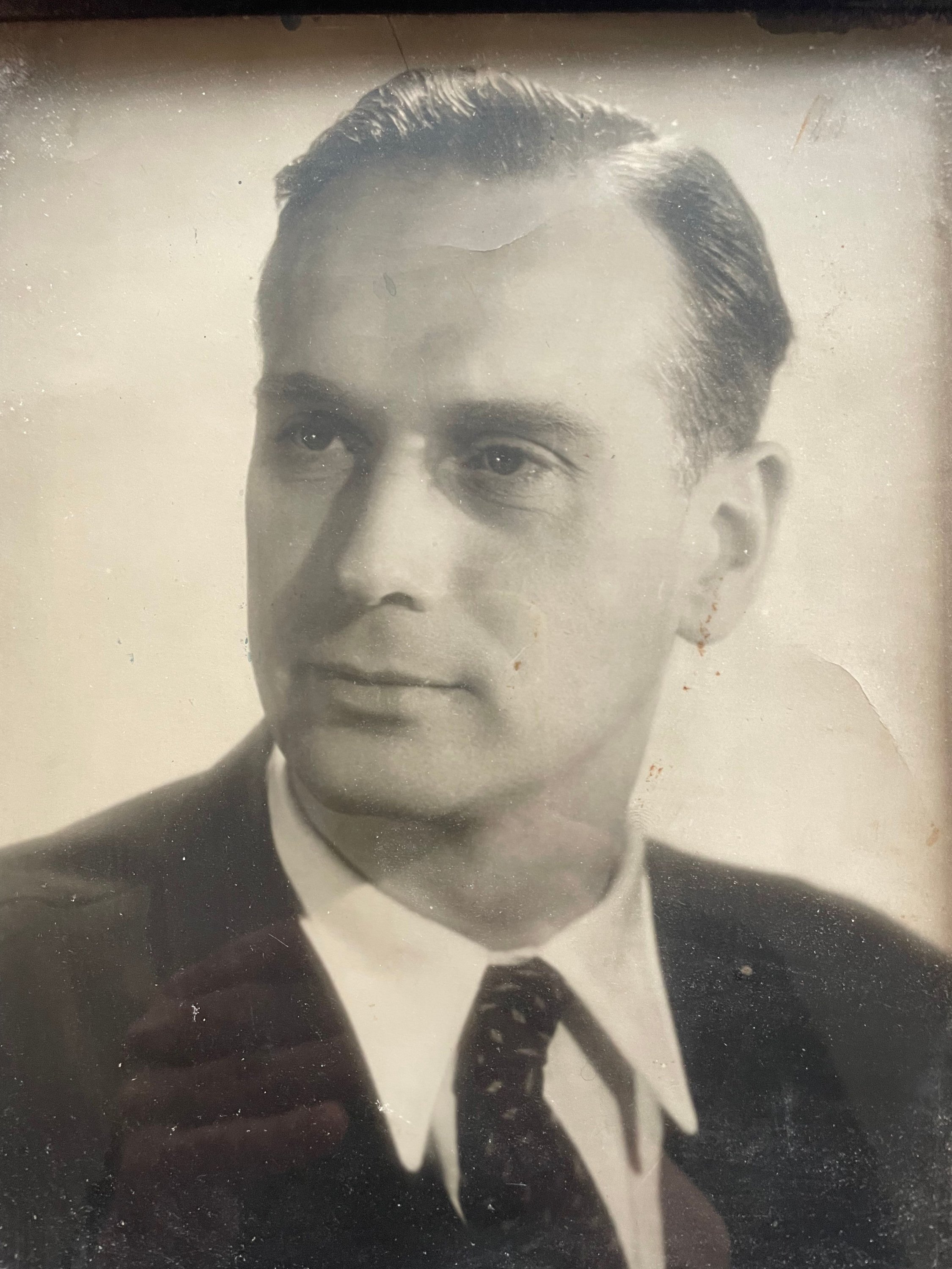 son père.jpg